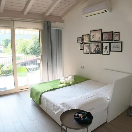 A Nest 4 Family Tatil Evi Erba